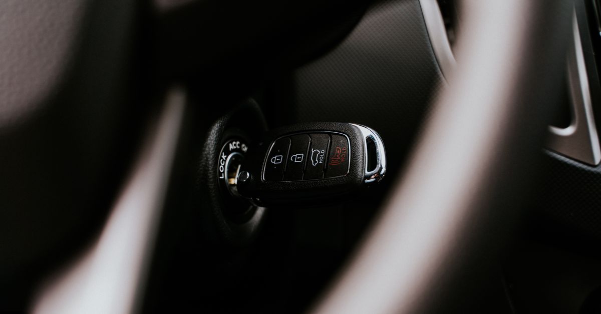 locksmith service technician — Long Island city Locksmith & Doors