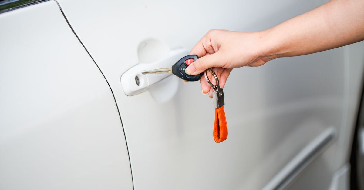 locksmith service technician — Long Island city Locksmith & Doors