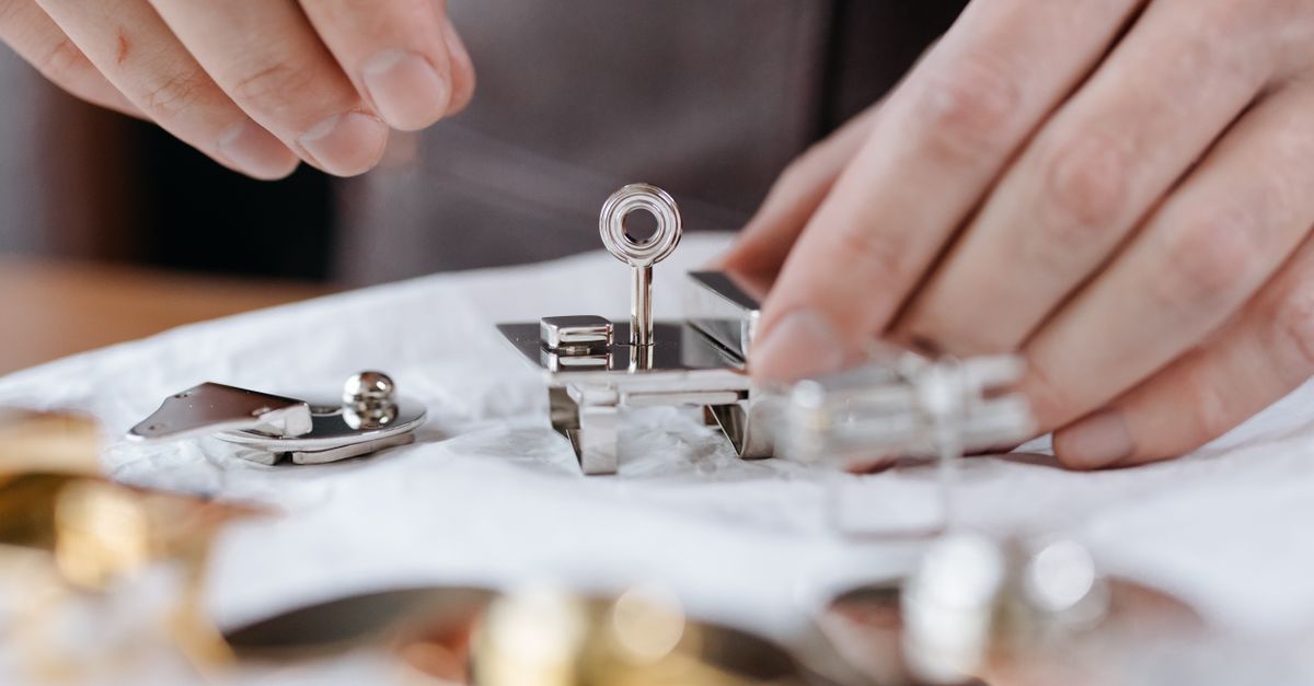 locksmith shop keys — Long Island city Locksmith & Doors